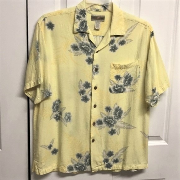 Island Sport Other - Island Sport Camp Shirt Size M Floral Print
